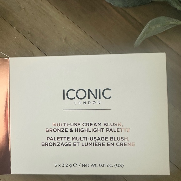 Iconic London Multi-use face palette - Picture 3 of 4